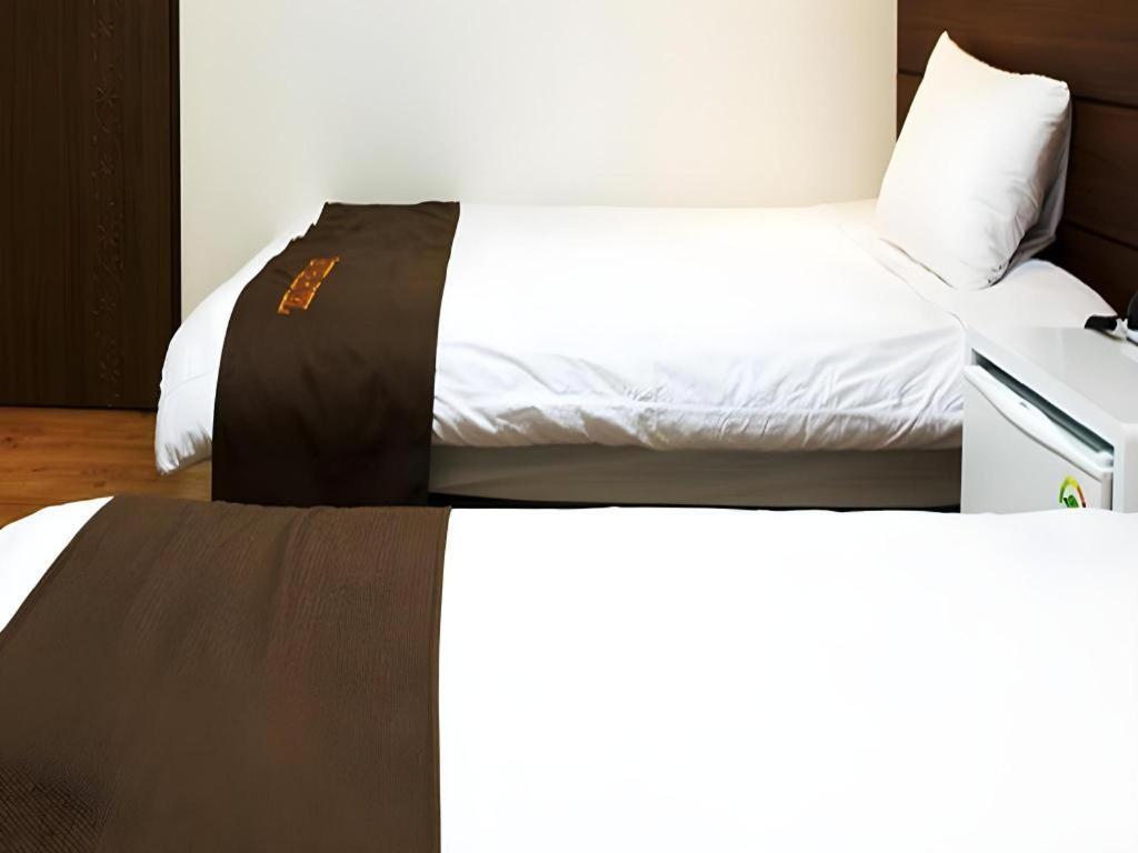 Ewha Hotel Чеджудо Экстерьер фото